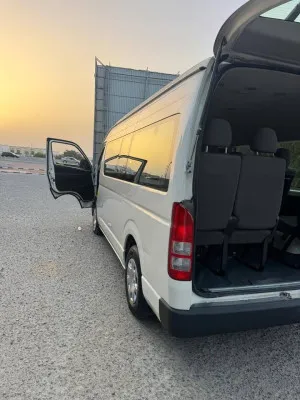 2018 تويوتا هياس Commuter