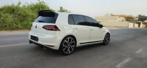 2016 فولجس فاجن جولف GTI