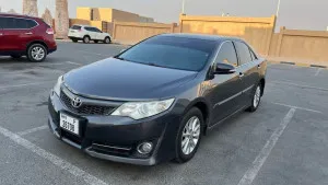 2012 تويوتا كامري GL