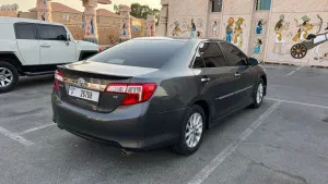 2012 تويوتا كامري GL