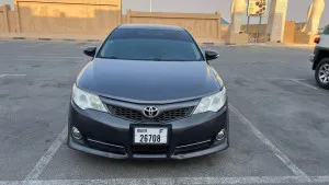 2012 تويوتا كامري GL