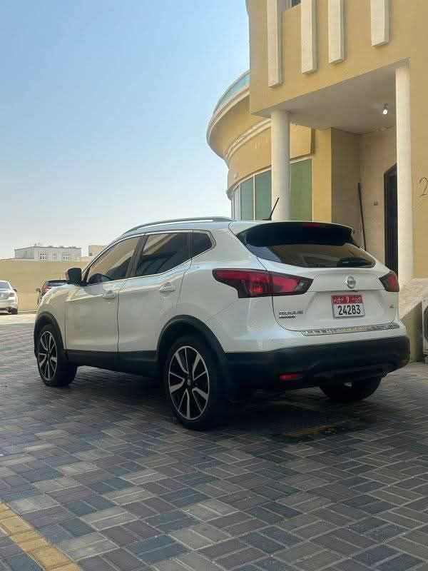 2019 نيسان روج SL