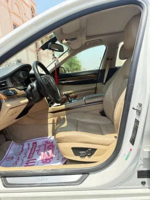 2010 بي أم دابليو الفئة - 7 740i