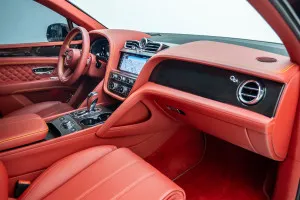 2021 بنتلي بنتايجا Signature