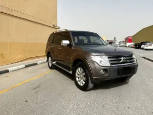 2011 ميتسوبيشي باجيرو GLS