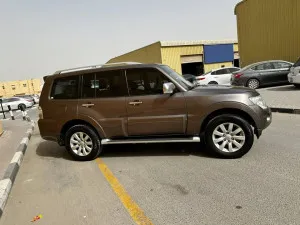 2011 ميتسوبيشي باجيرو GLS