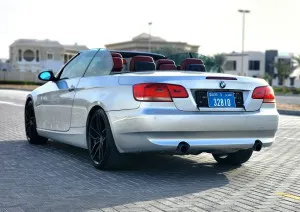 2009 بي أم دابليو الفئة - 3 330i M