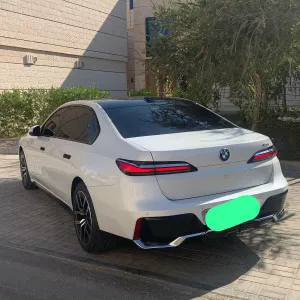 2023 بي أم دابليو الفئة - 7 735i M