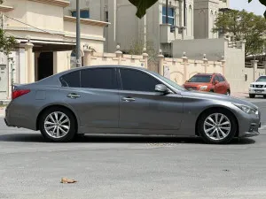 2014 إنفينيتي كيو٥٠ Red Sport 400