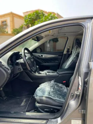 2014 إنفينيتي كيو٥٠ Red Sport 400