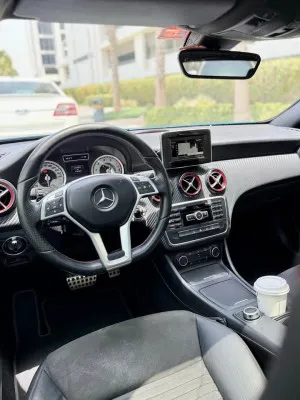 2015 مرسيدس-بنز الفئة - A A250