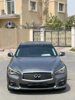 2014 إنفينيتي كيو٥٠ Red Sport 400
