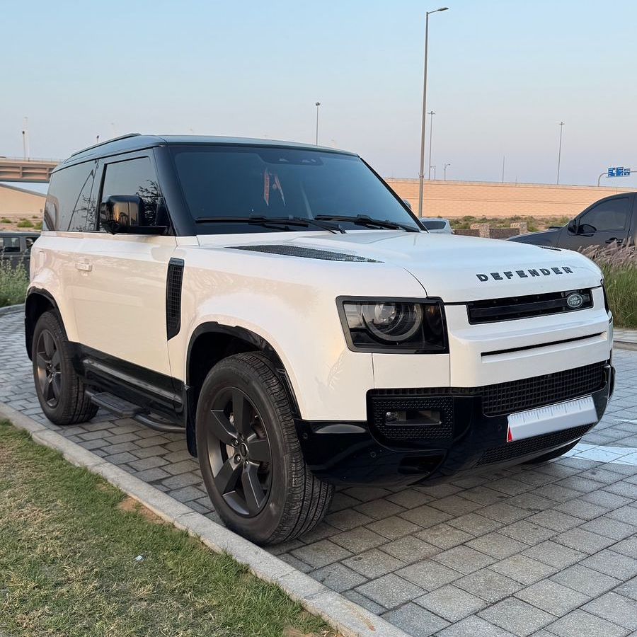 2023 Land Rover Defender 90 X-Dynamic S