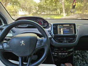 2013 Peugeot 208 Allure Premium