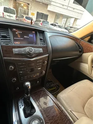 2017 Nissan Armada LE