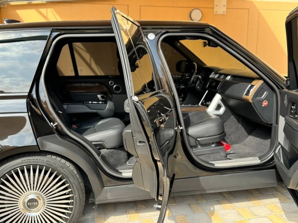 2019 لاند روفر رينج روفر HSE