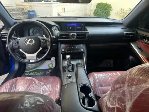 2017 Lexus IS IS 300