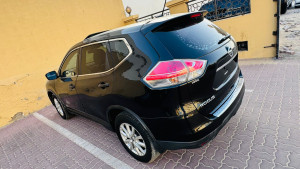 2016 نيسان روج