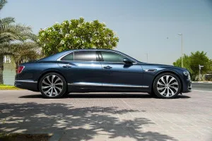 2023 بنتلي فلاينج سبير V8