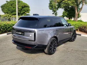 2023 لاند روفر رينج روفر SV Autobiography