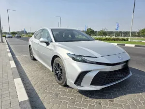 2025 Toyota Camry Hybrid LE