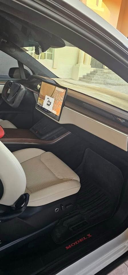 2023 Tesla Model X Plaid