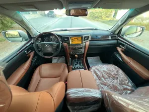 2011 Lexus LX 570