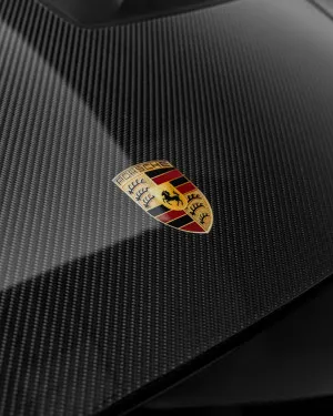 2025 بورش جي تي ٣ ار اس