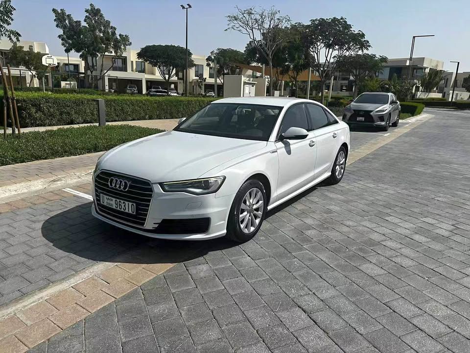 2016 اودي آي ٦ Prestige