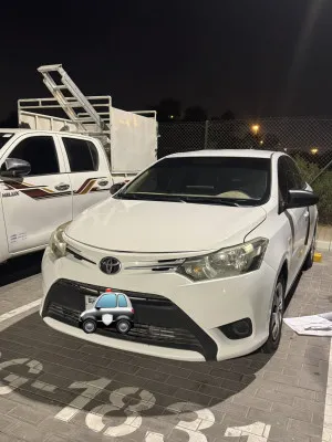 2015 تويوتا ياريس