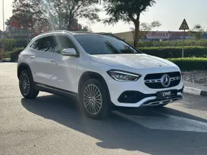MERCEDES BENZ GLA250 2023