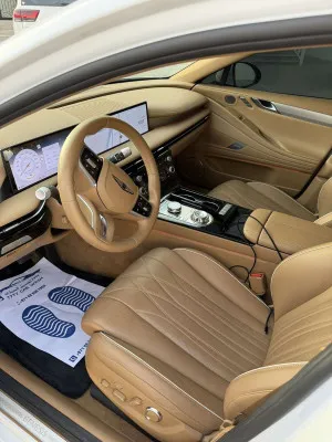 2025 Genesis G80 Advanced