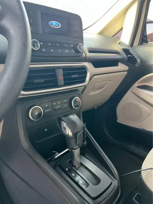 2018 فورد ايكوسبورت SE