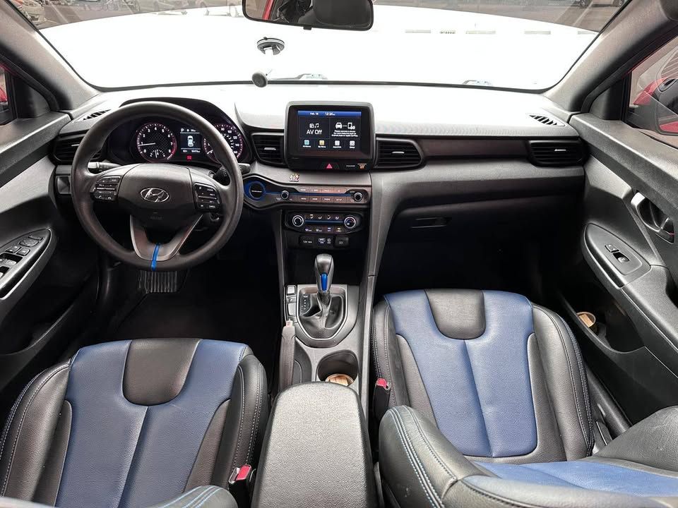 2019 هيونداي فوليستر Limited