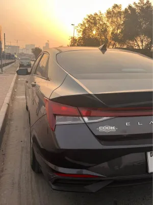2021 هيونداي النترا SE