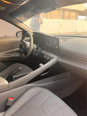 2021 هيونداي النترا SE
