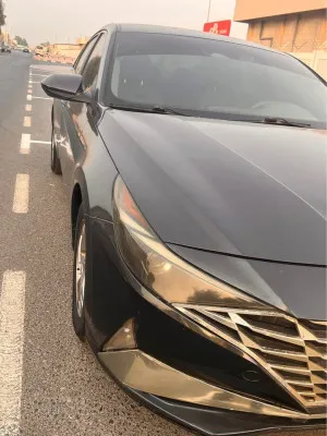 2021 هيونداي النترا SE