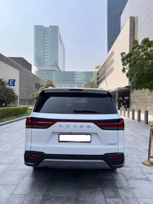2023 Lexus LX600 base