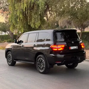 2013 Nissan Patrol LE Platinum city