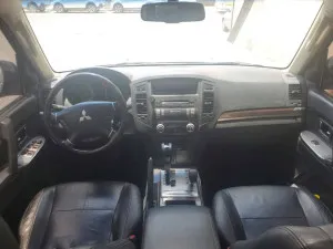 2013 ميتسوبيشي باجيرو GT