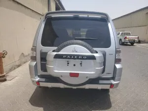 2013 ميتسوبيشي باجيرو GT