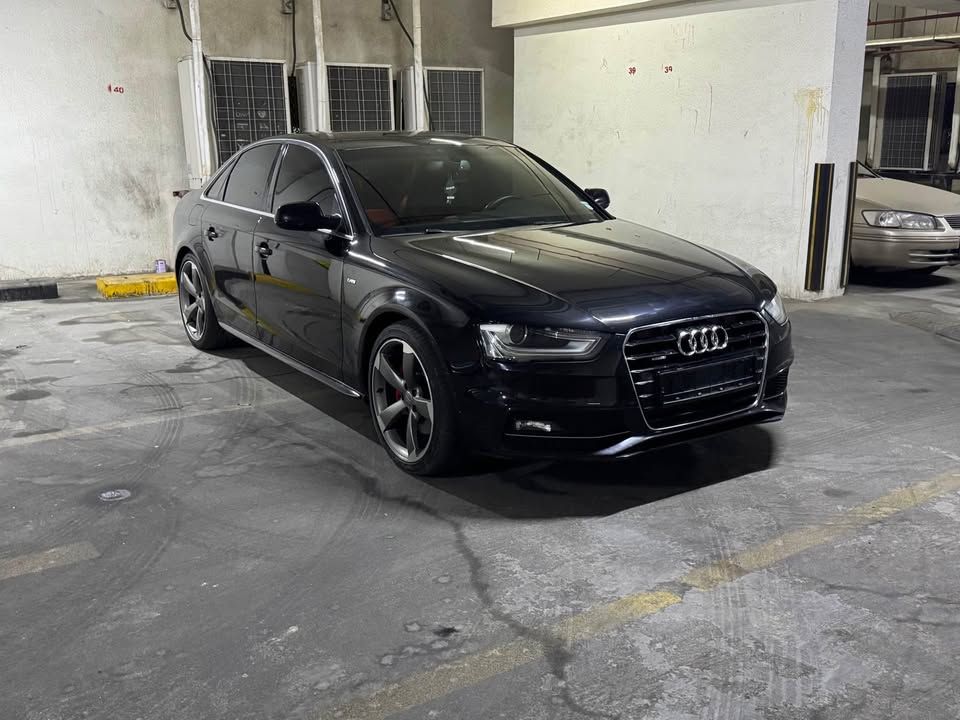 2014 اودي آي ٤ Premium