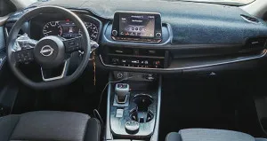 2023 نيسان روج SL