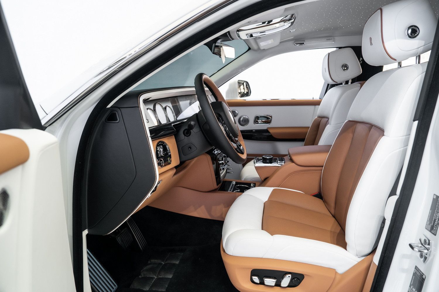 2024 رولز رويس فانتوم Extended Wheelbase