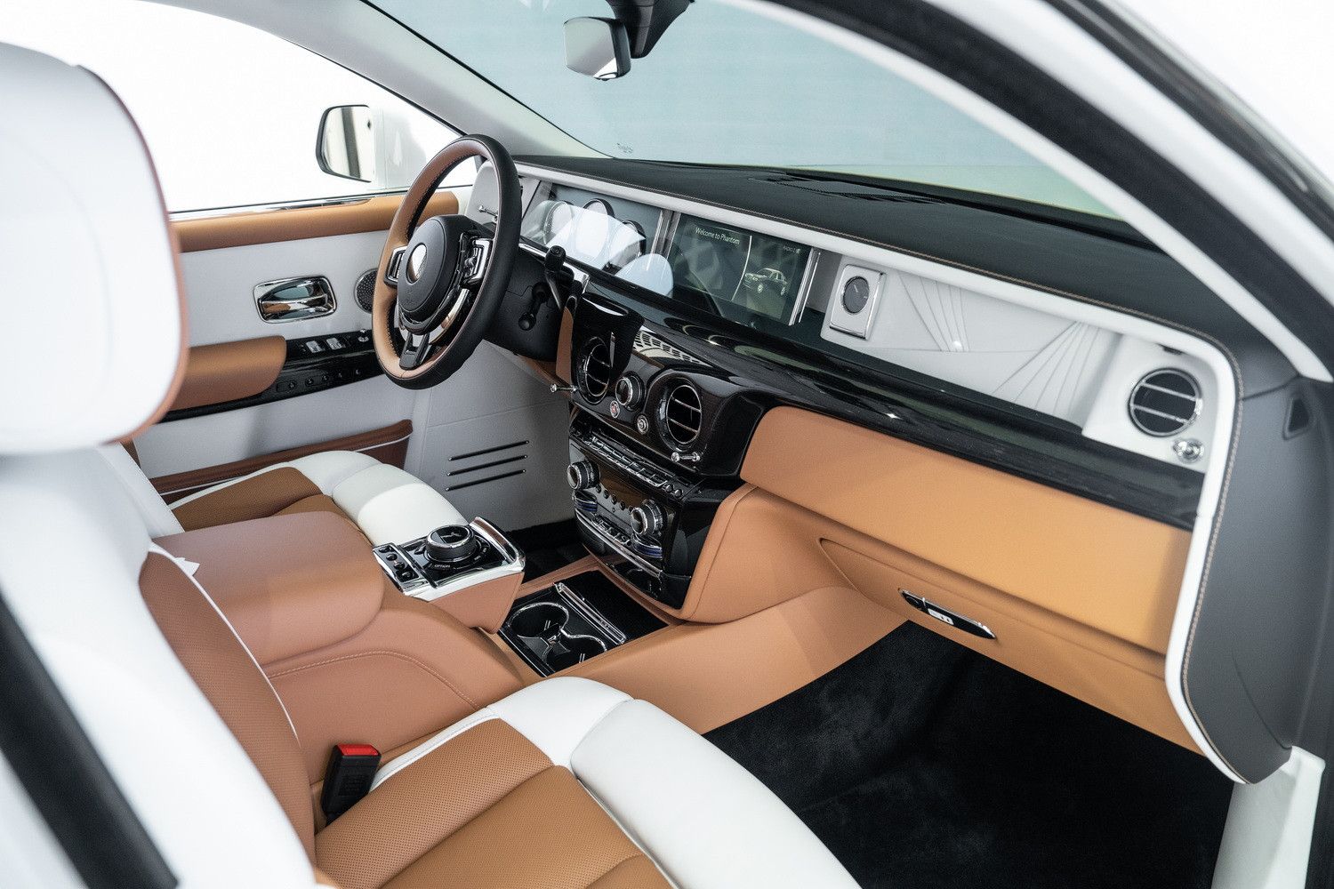 2024 رولز رويس فانتوم Extended Wheelbase
