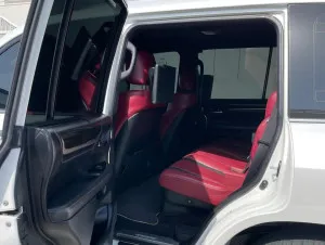 2018 Lexus LX 570
