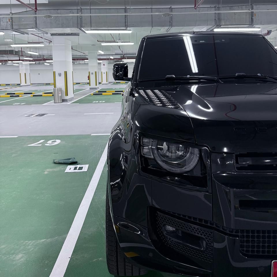 2023 Land Rover Defender 110 trophy