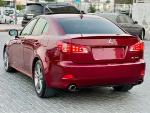 2011 لكزس اي اس IS 250