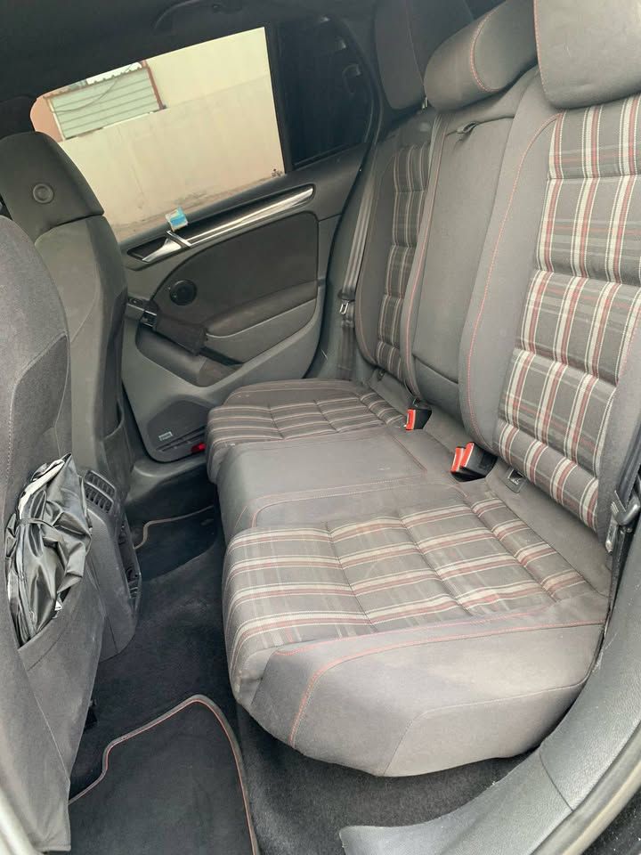 2011 فولجس فاجن جولف GTI