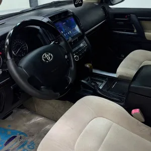 2011 Toyota Land Cruiser GX